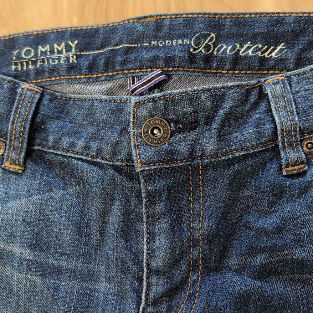 Tommy Hilfiger Modern Bootcut Jeans Womens (6L) 32x33" Stretch Dark Wash